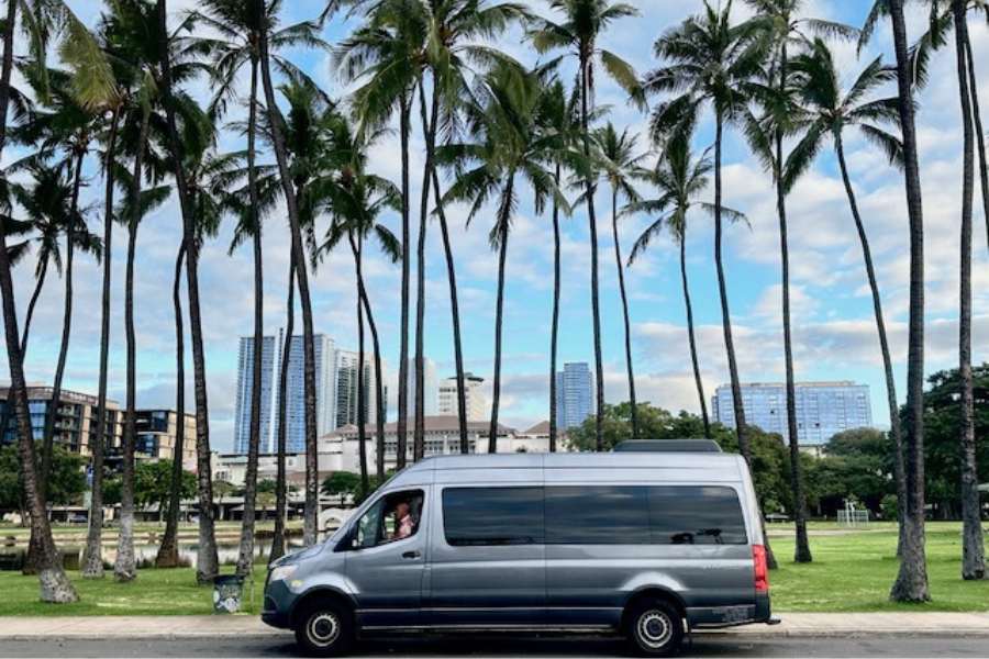 hawaii group transportation services